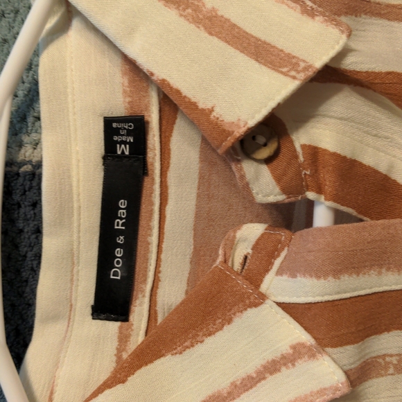 Doe & Rae Shirt Medium - Picture 3 of 4